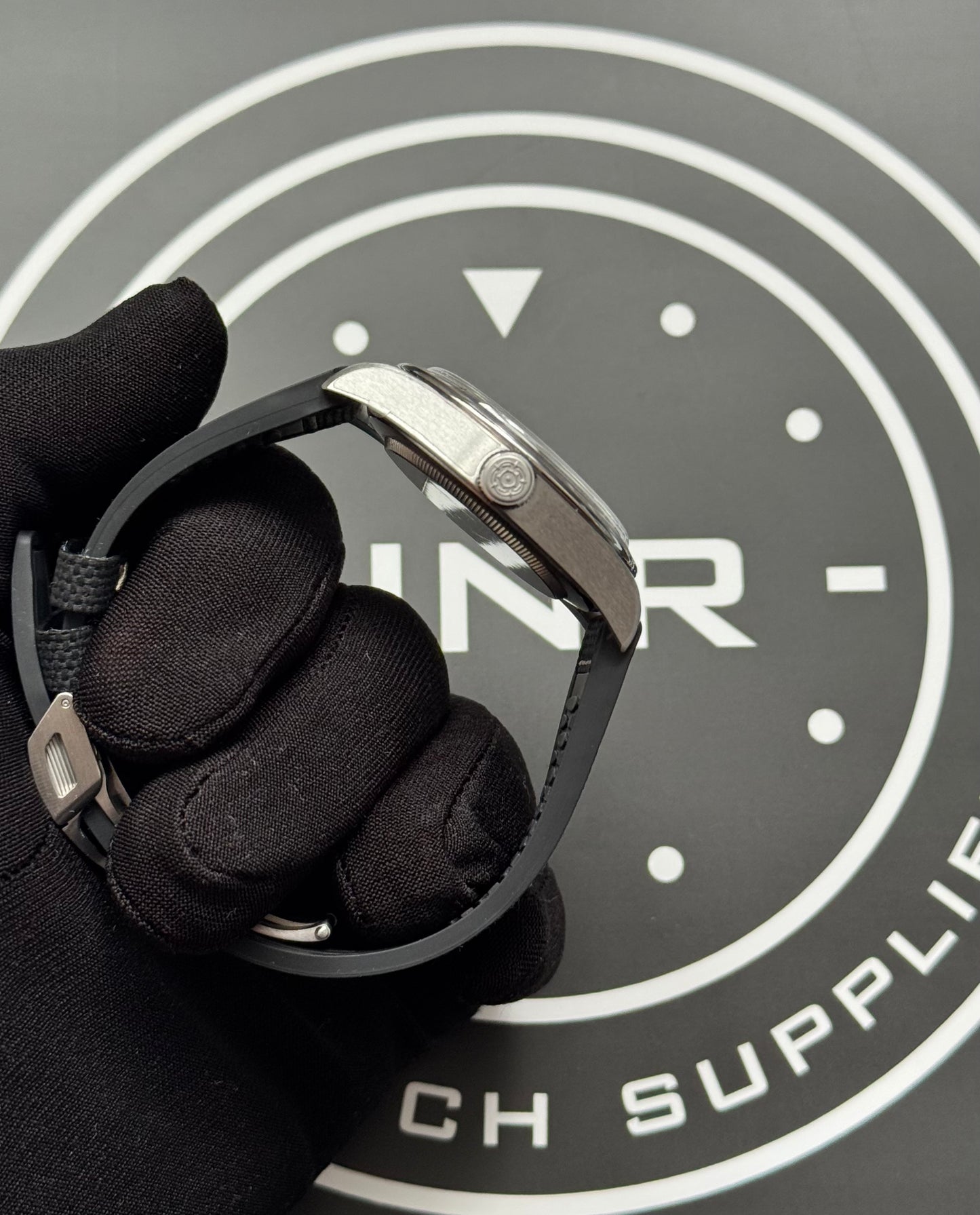 Tudor ranger 79950 - hybrid rubber strap