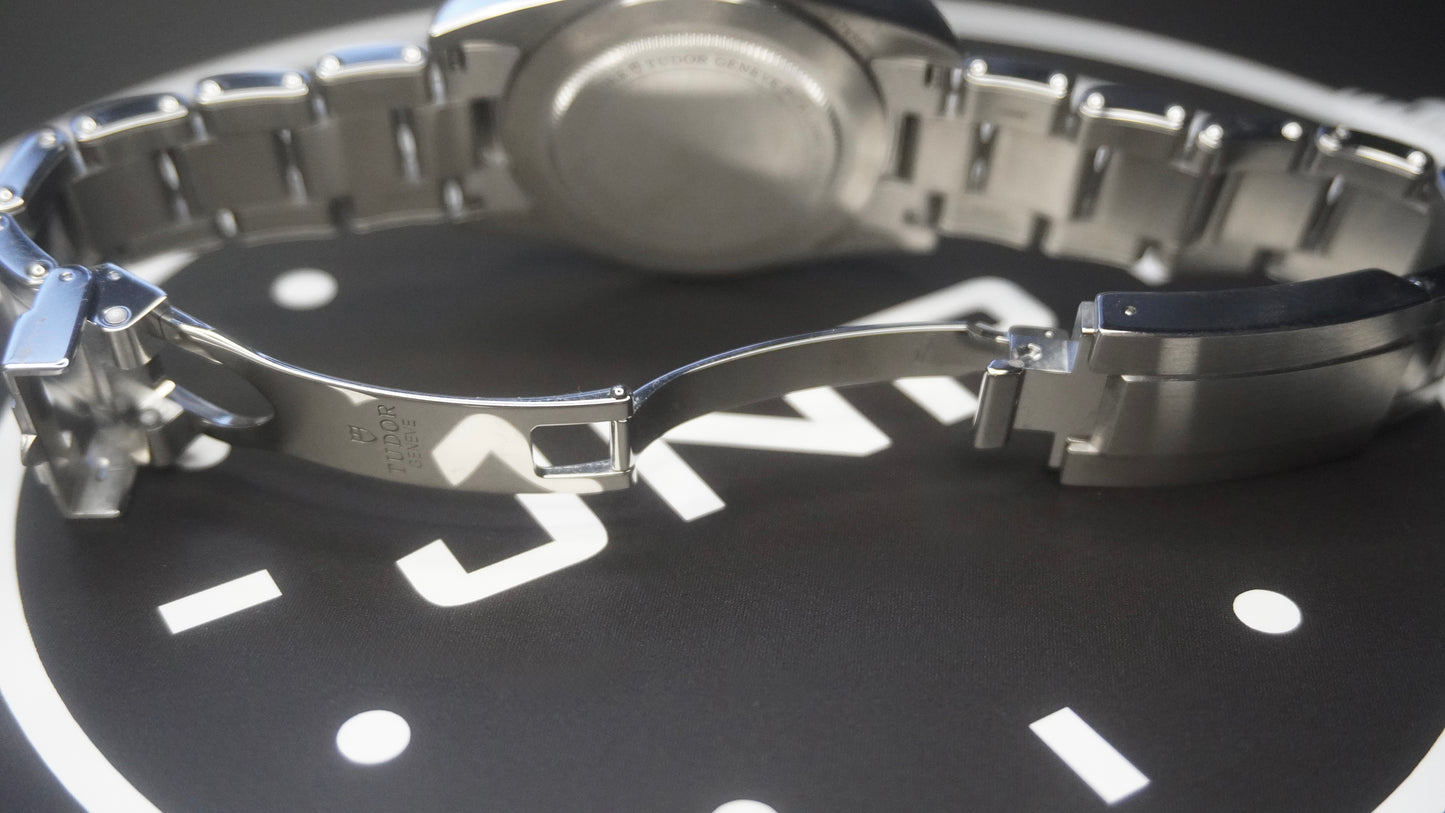Tudor black bay 54