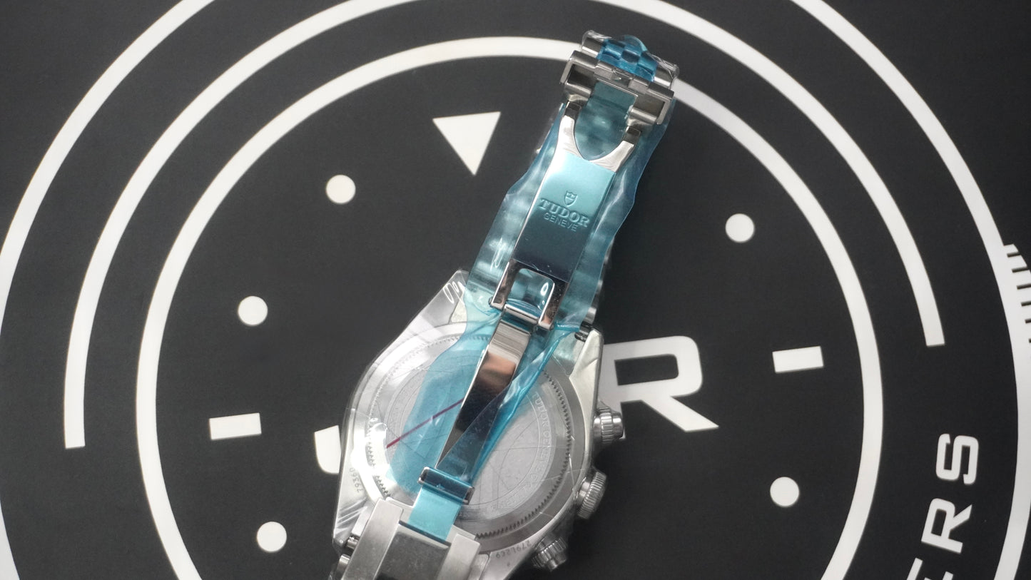 Tudor black bay chronograph ’panda’