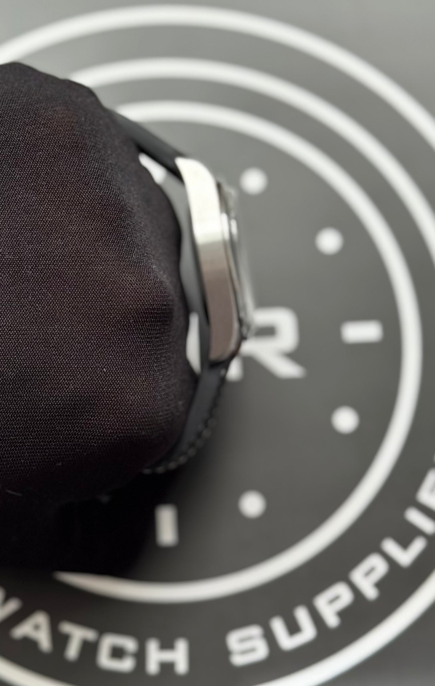 Tudor ranger 79950 - hybrid rubber strap