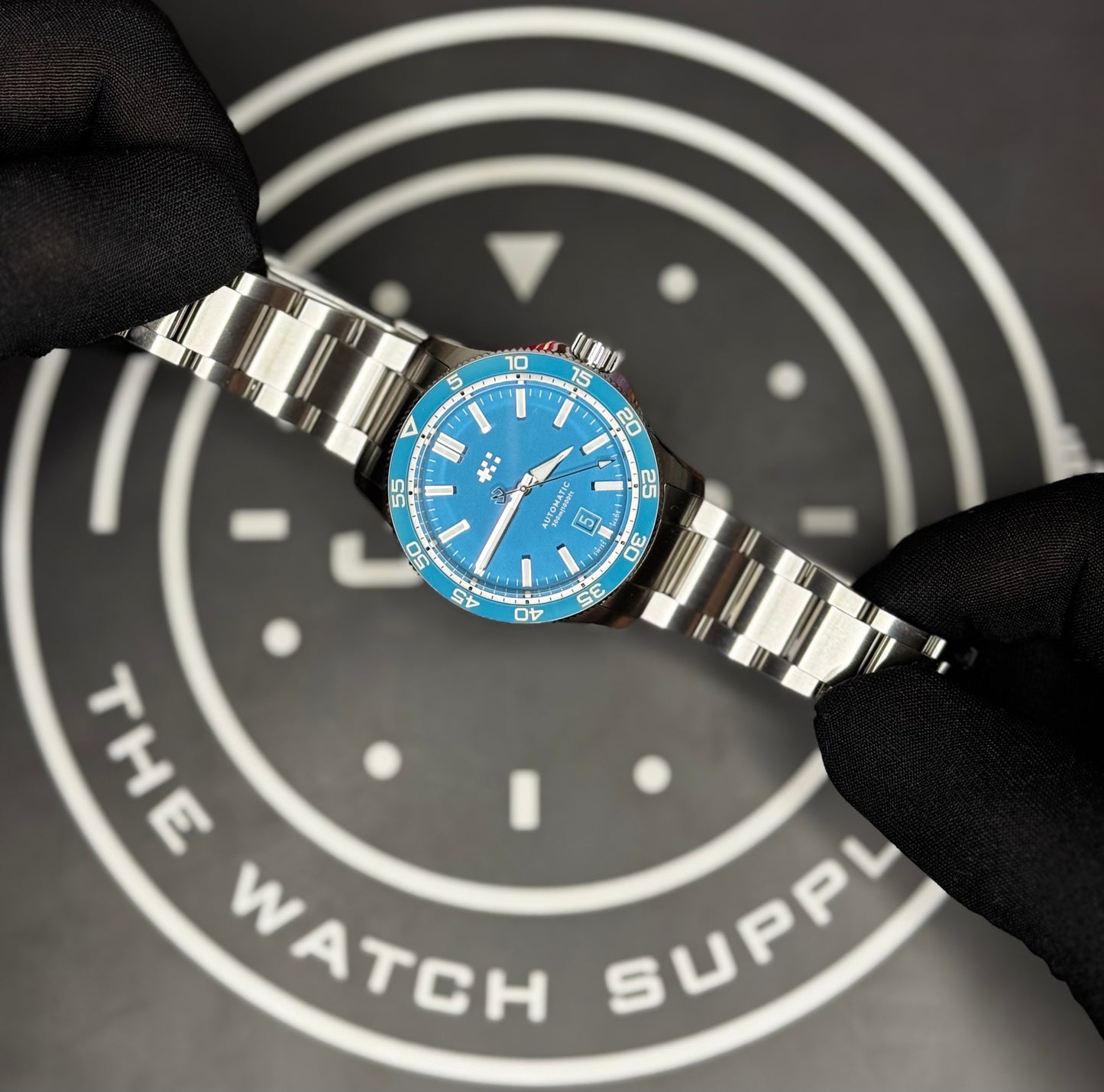 Christopher Ward C60 Trident pro 300