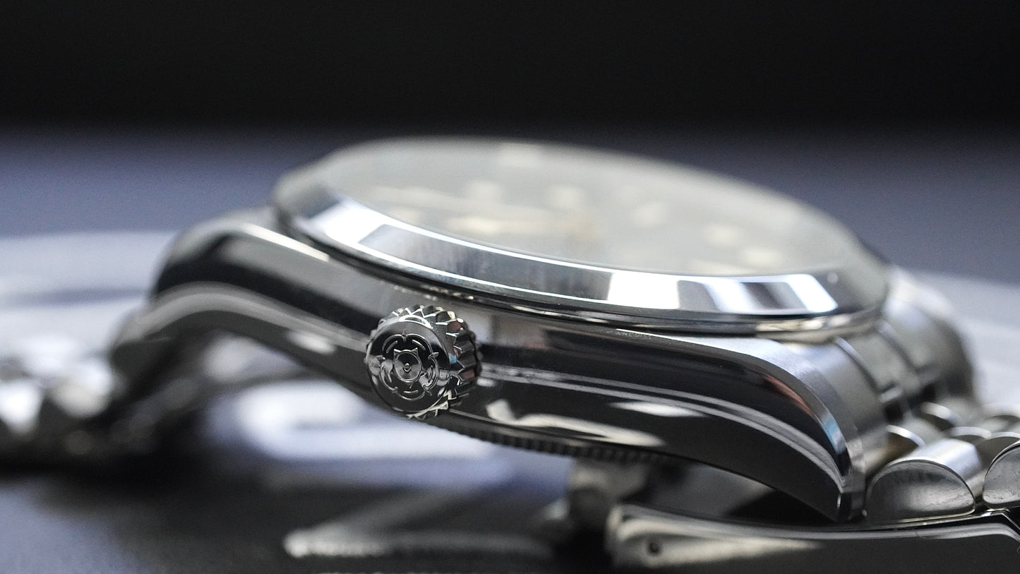 Tudor black bay one 39mm