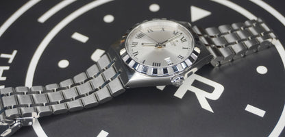 Tudor royal 38mm M28500